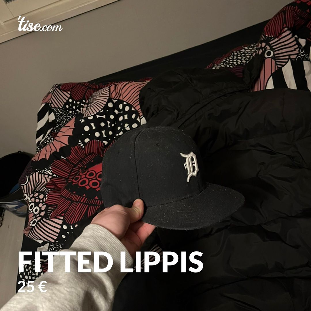 Fitted lippis