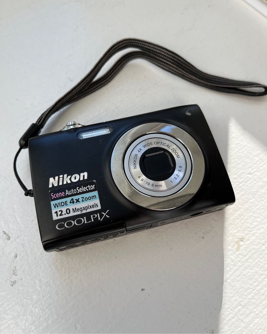 Nikon Coolpix S2500