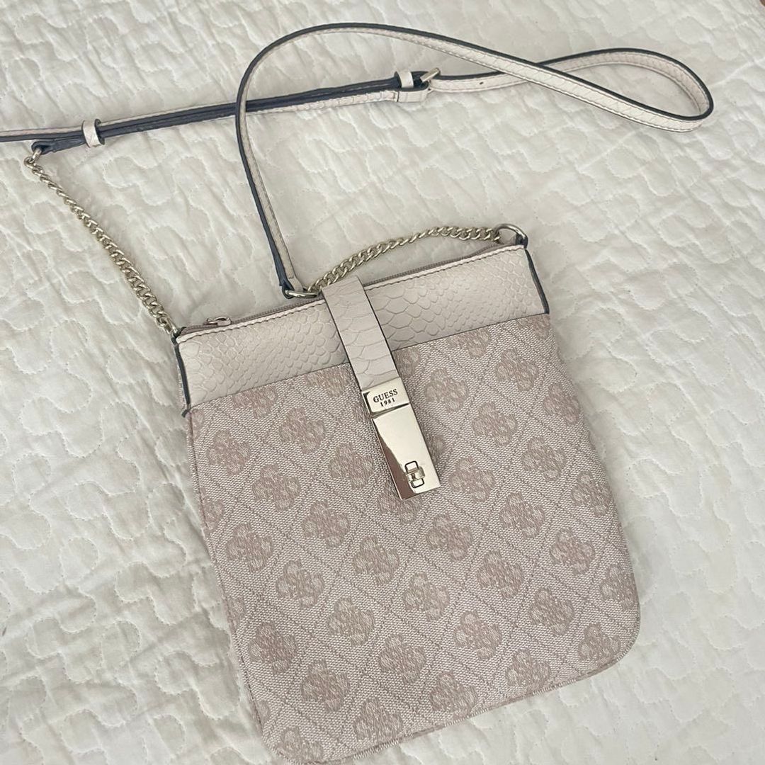 Guess crossbody bag