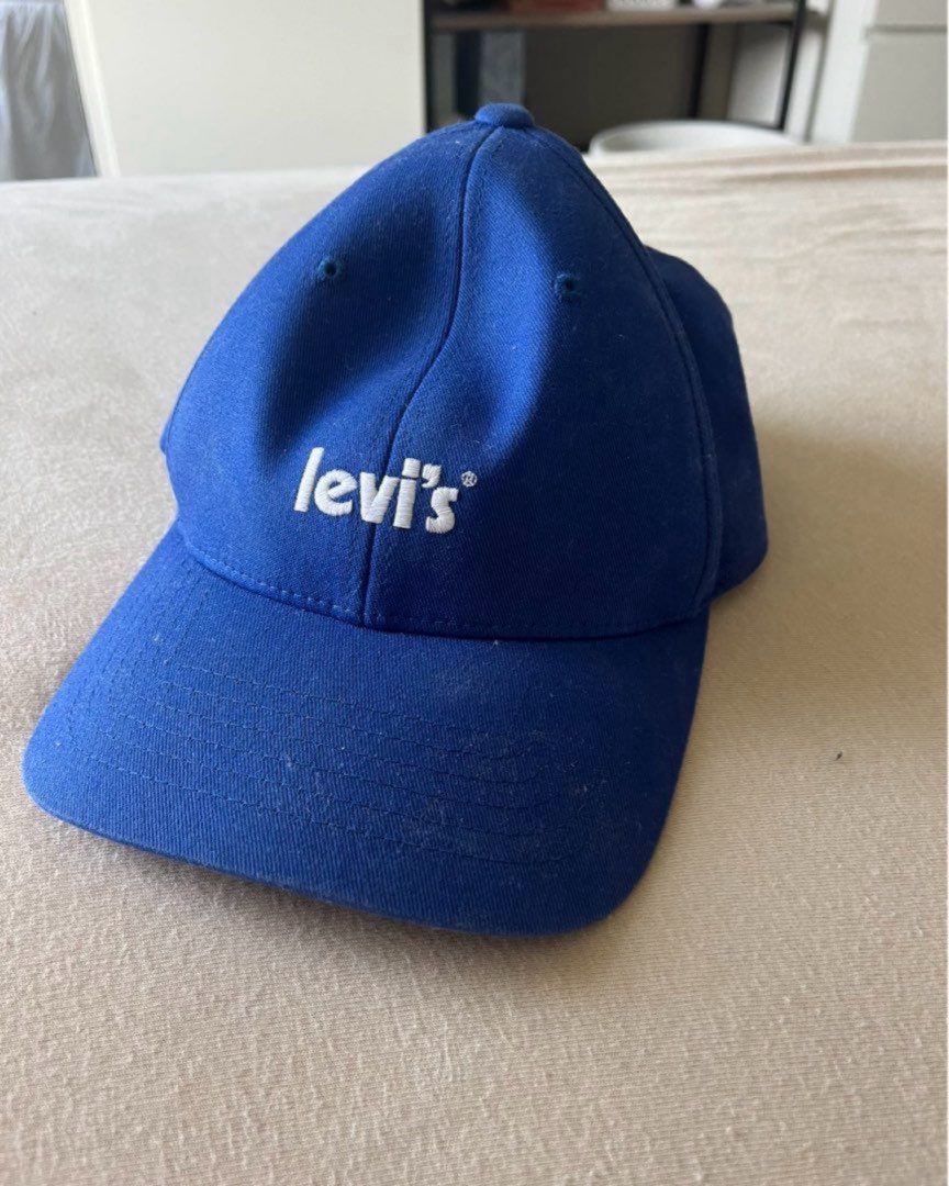 Levis caps🧢