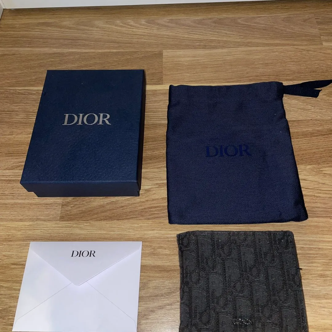 Dior Lompakko