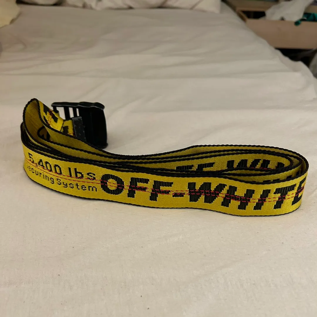 OFF-WHITE