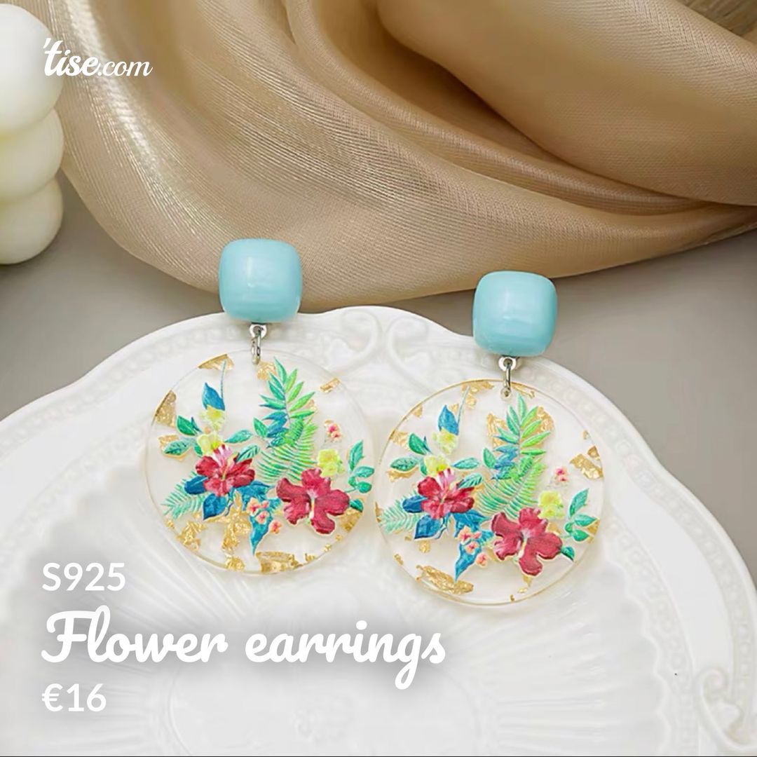 Flower earrings