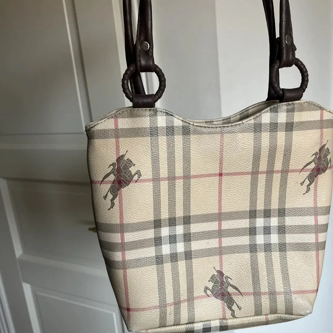 Burberry håndtaske