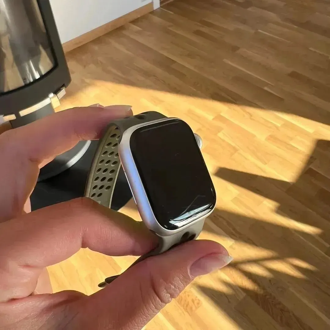 Apple Watch 7 Nike