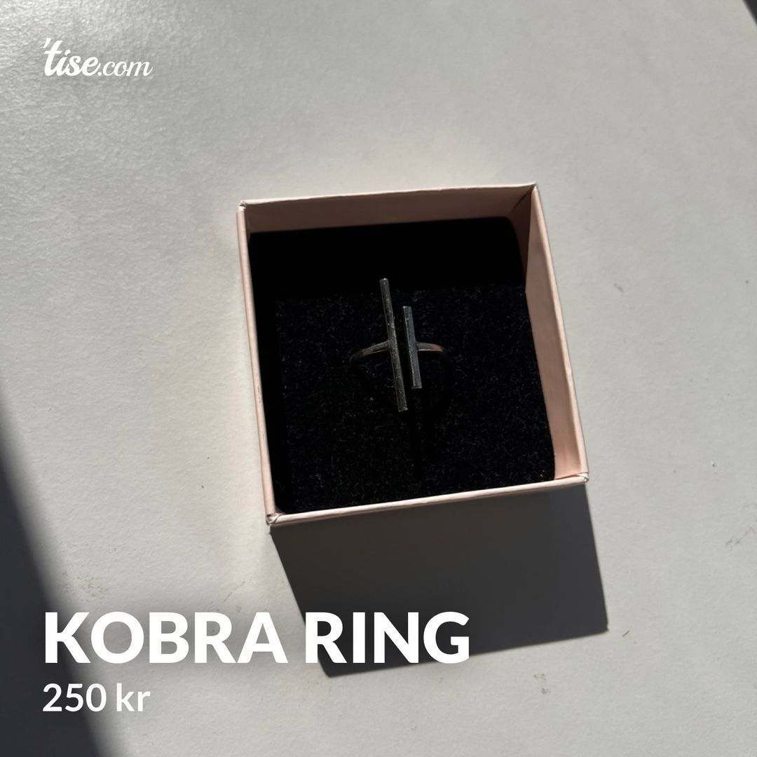 Kobra ring