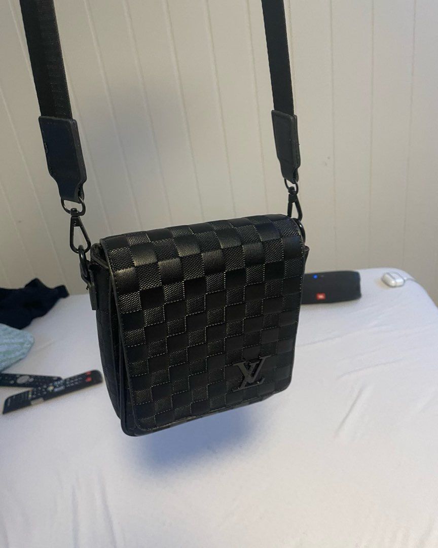 Lv Sidebag