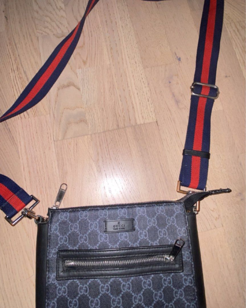 Gucci messenger bag