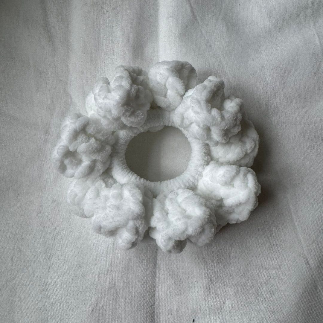 Heklet scrunchie