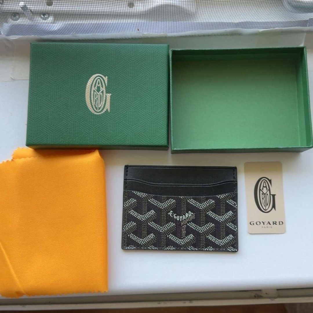 Goyard pung