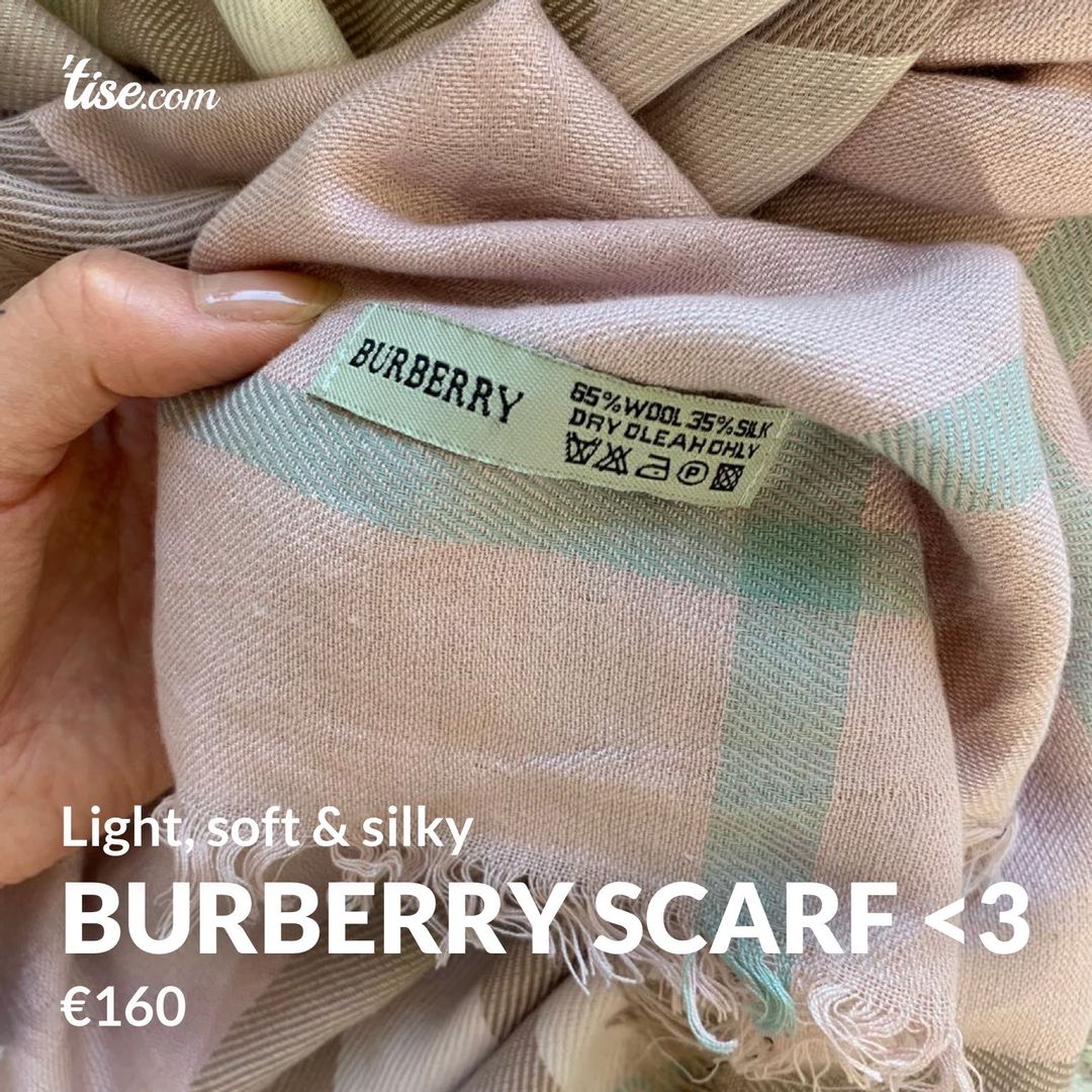 Burberry scarf <3