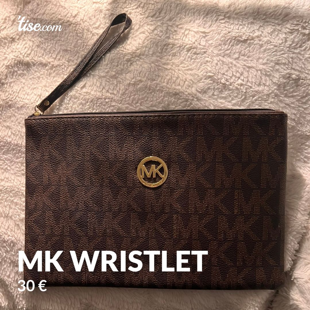 mk wristlet