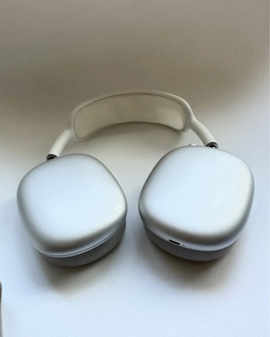 Apple airpods max