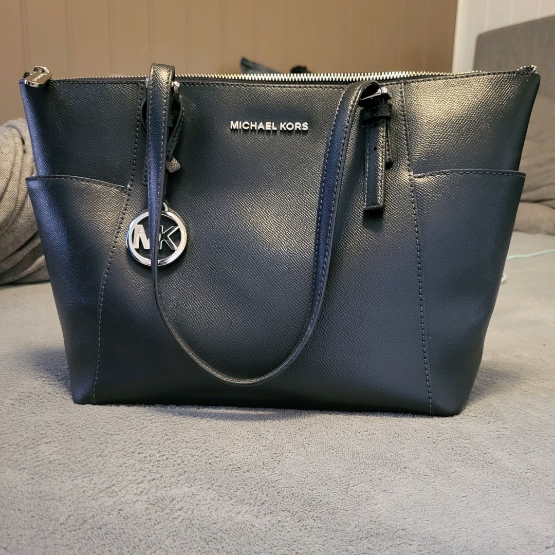 Michael Kors Veske