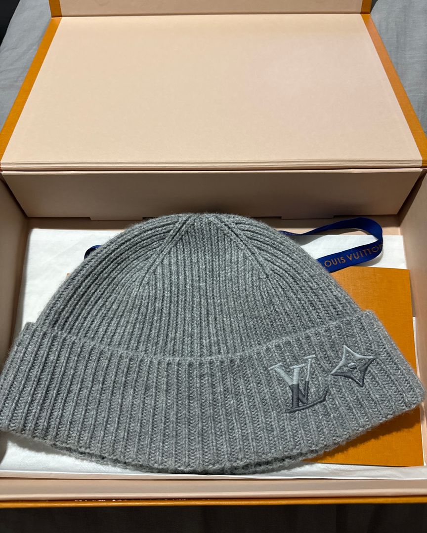 LV beanie