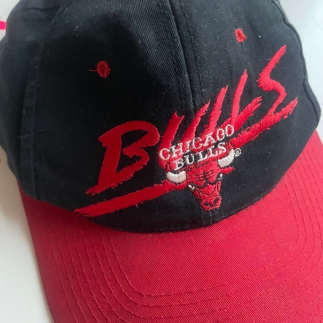 Vintage Bulls caps