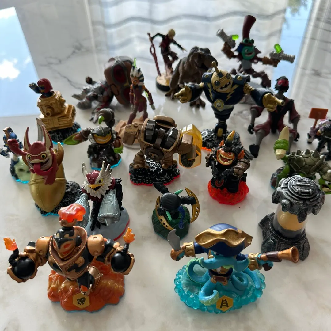 SKYlANDERS