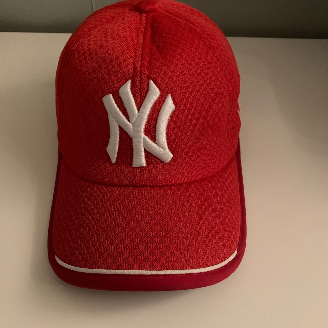 New York caps