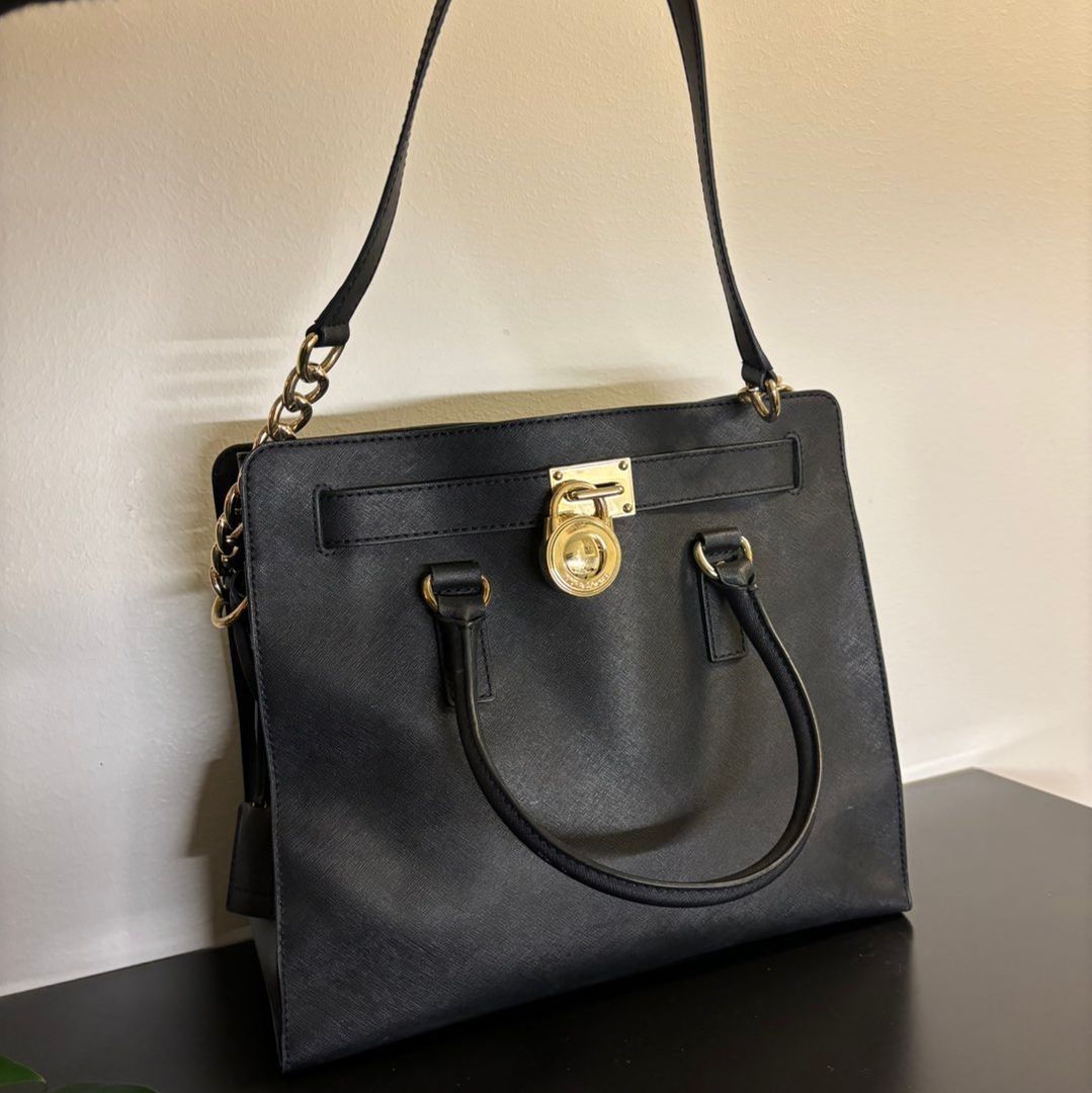 Michael Kors laukku