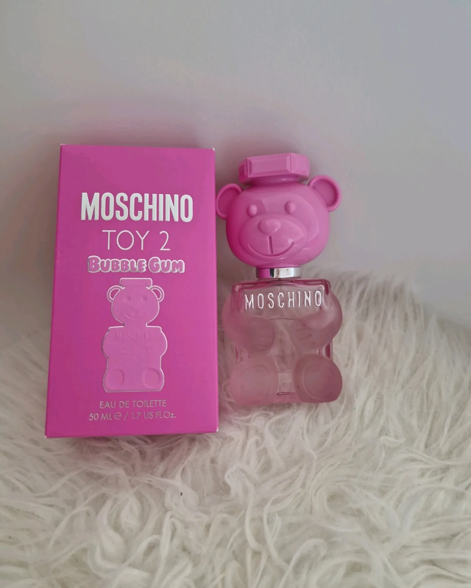 Moschino parfume