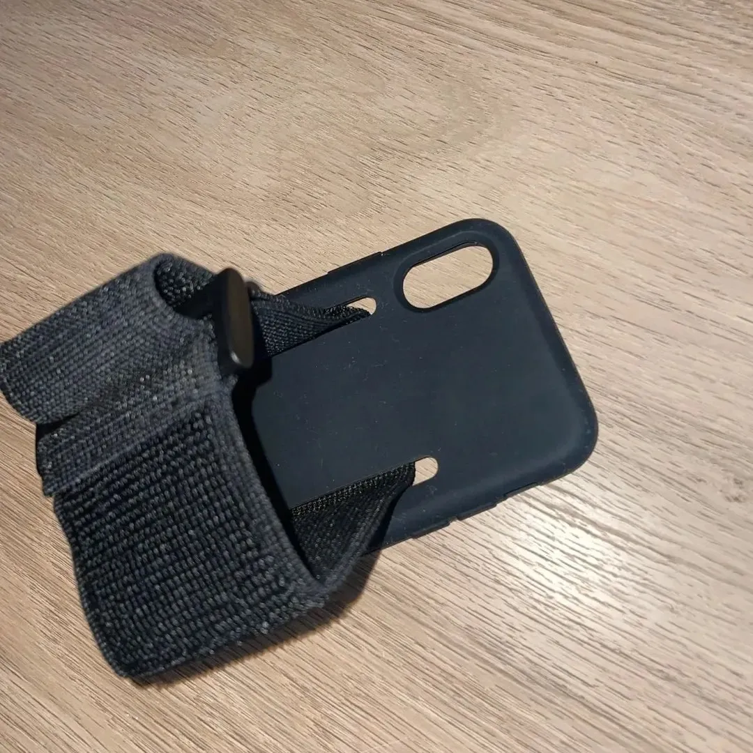 Mobilholder til arm