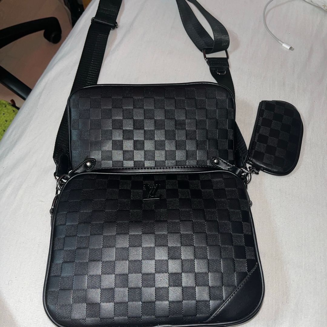 Lv trio bag