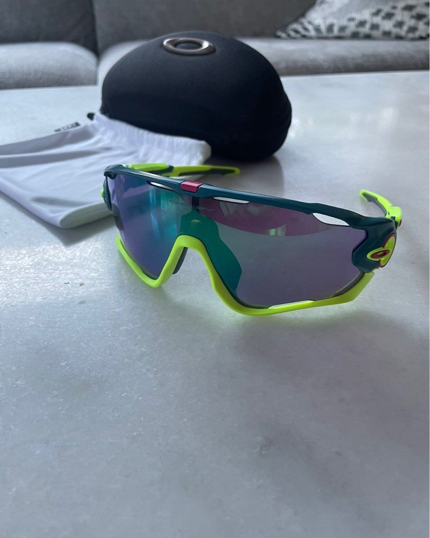 Oakley Jawbreaker