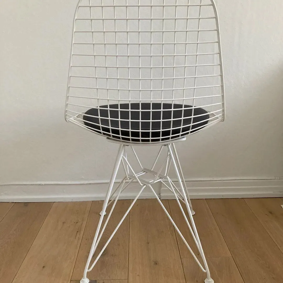 Eames Wire stoler