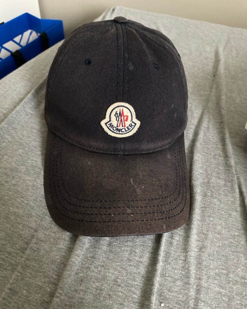 Moncler caps