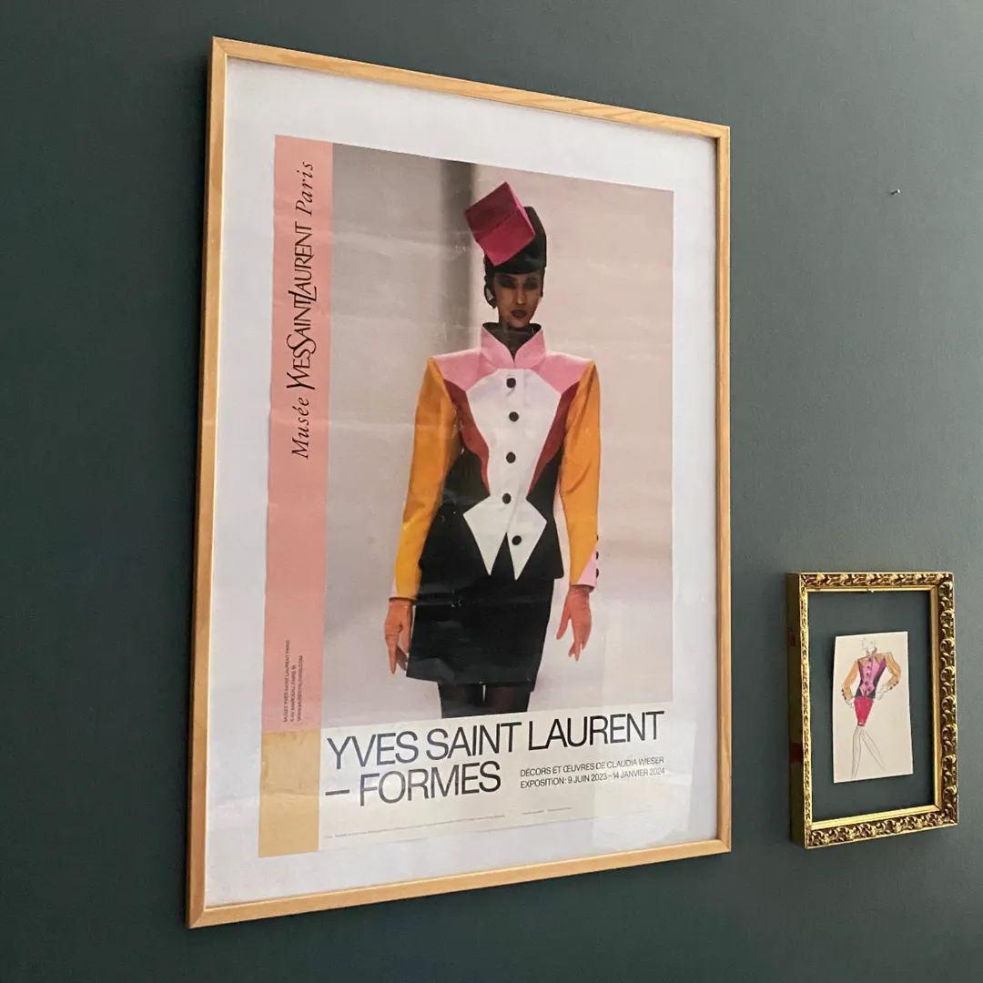 YVES SAINT LAURENT