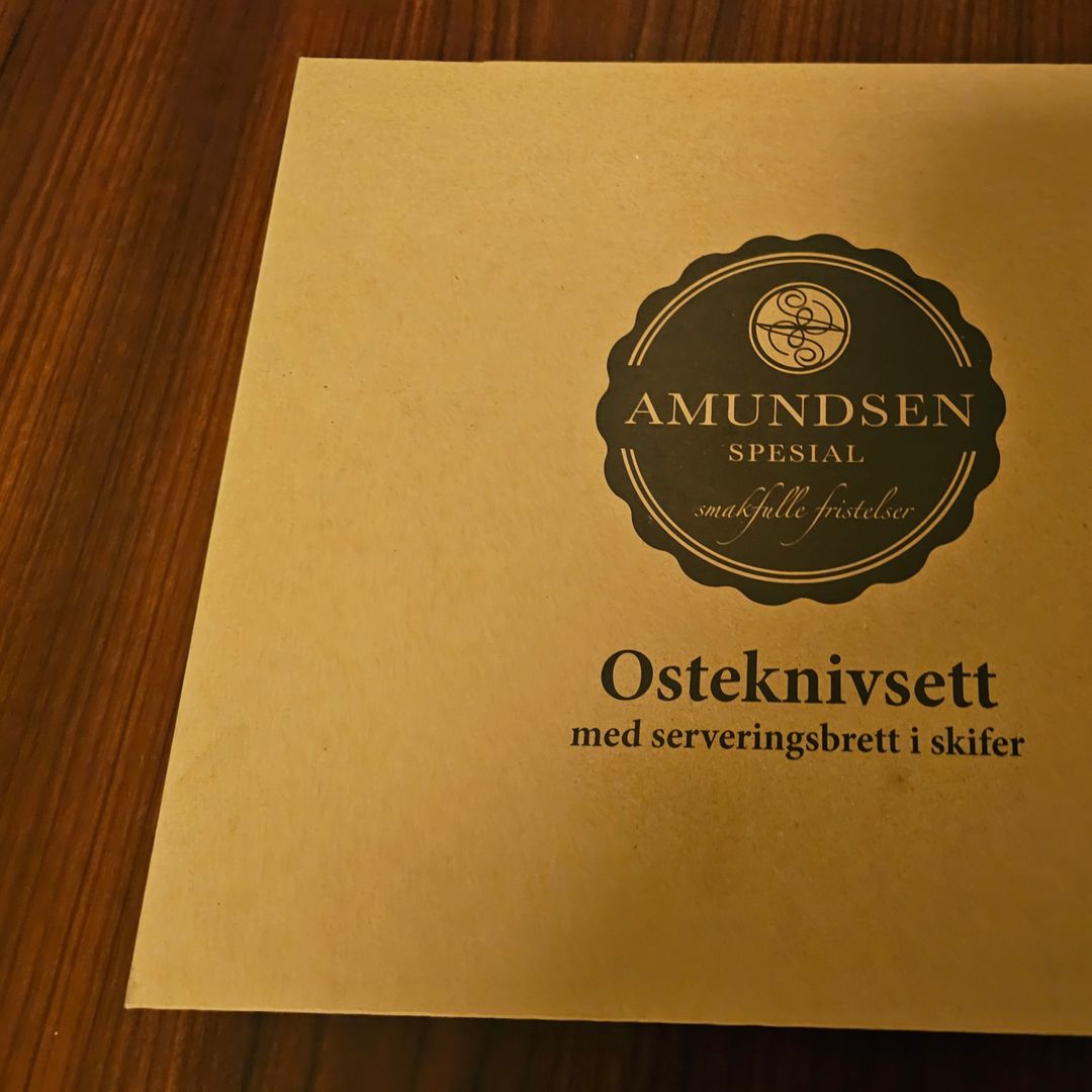 Osteknivsett