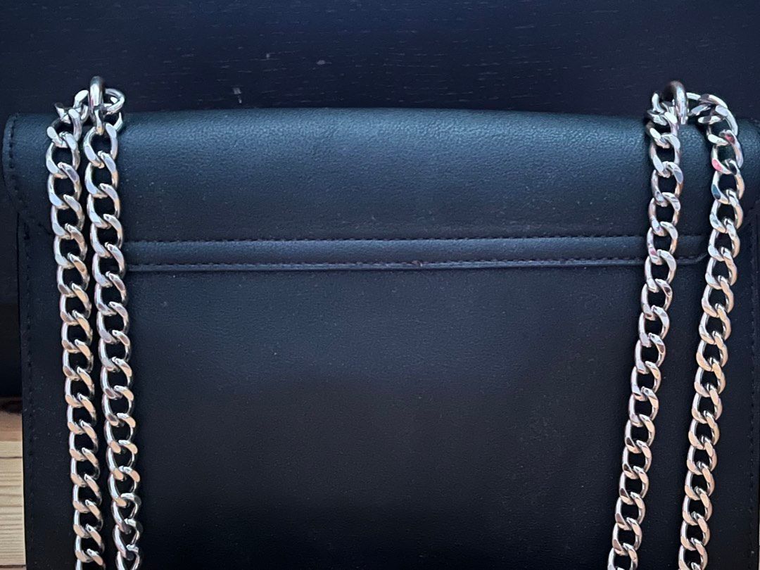 Guess bag