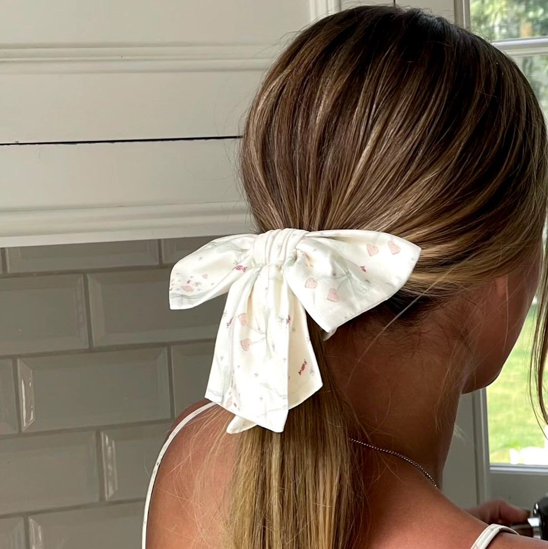 bow scrunchie