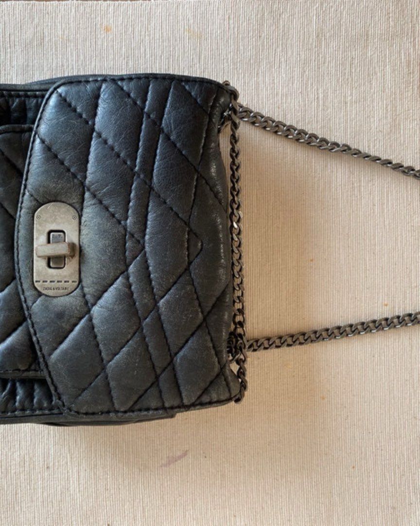 Crossbody taske