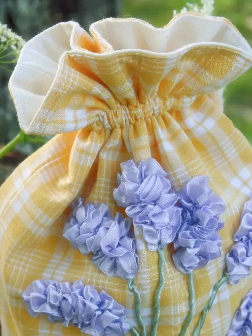 Flower Pouch