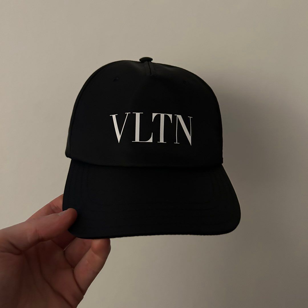 Valentino caps