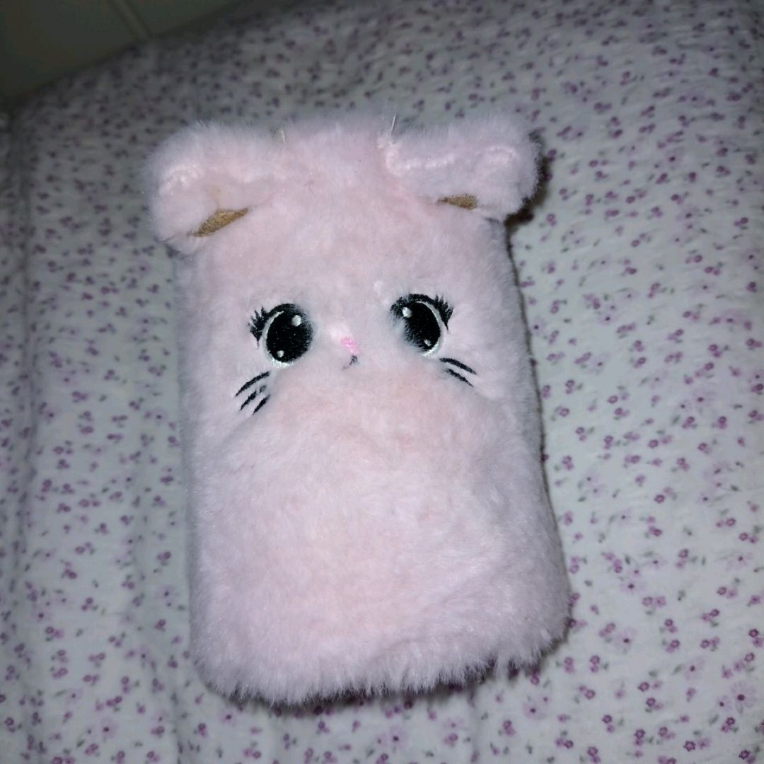 Fluffy Pen Holder