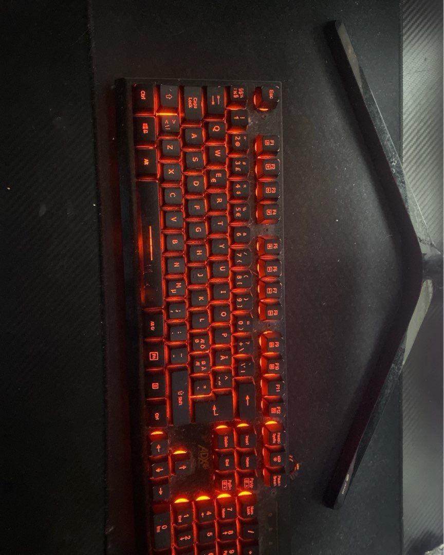 Lite brukt tastatur