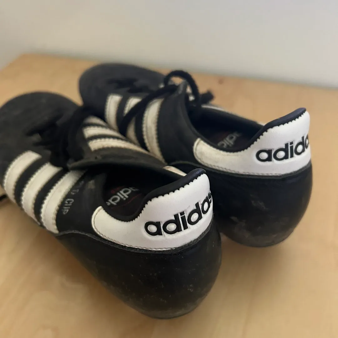 Adidas fotballsko