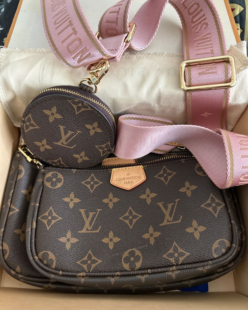 LV Pochette