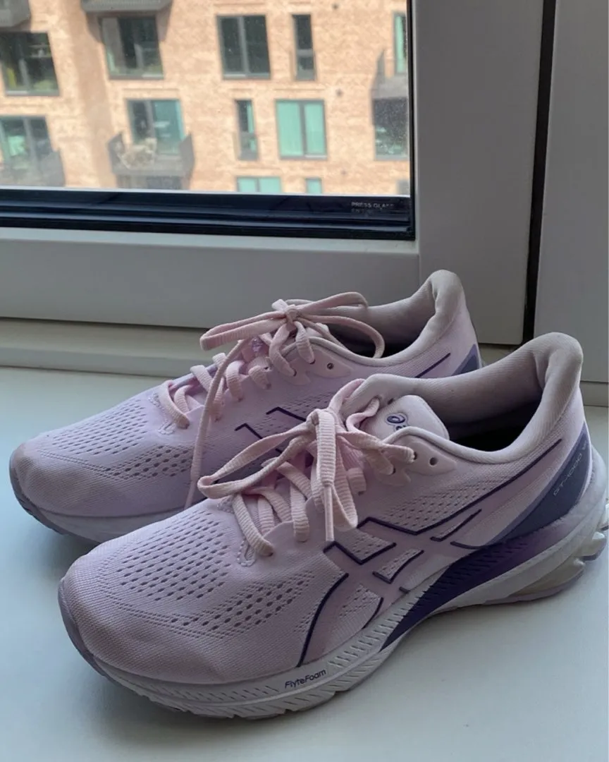 Asics løbesko