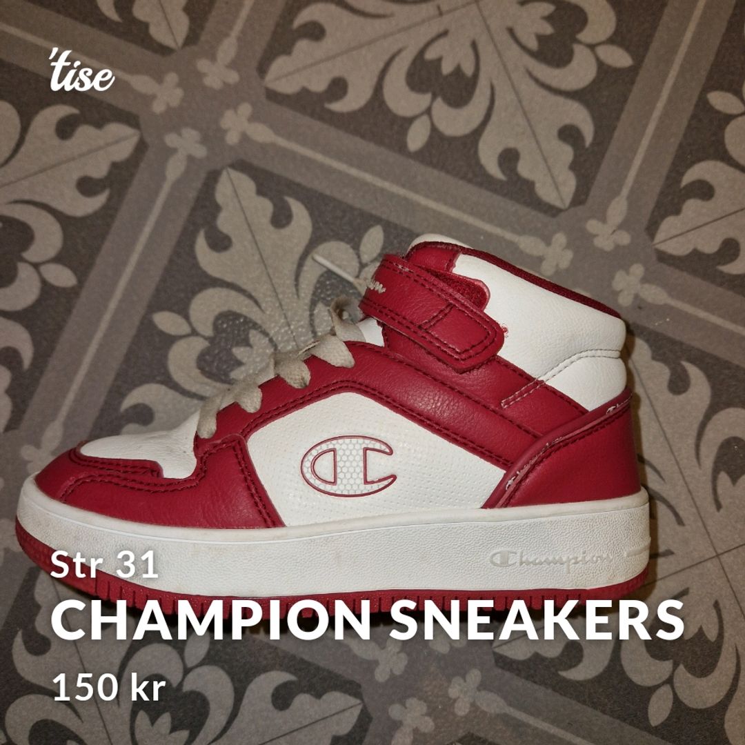 Champion Sneakers