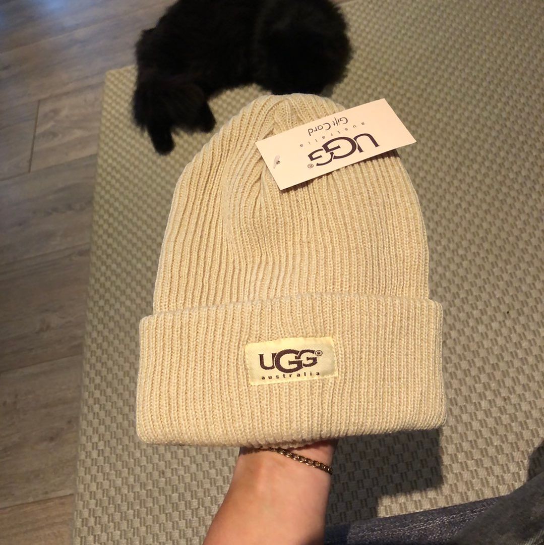 Ugg hue