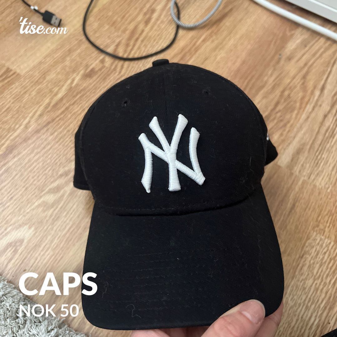 Caps