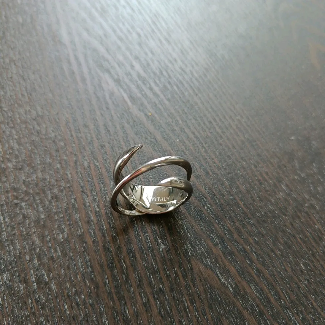 Helix Ring