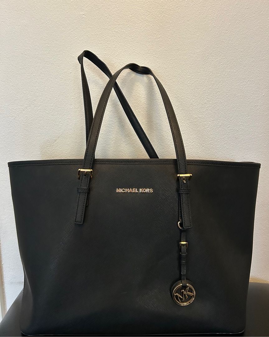 Michael Kors laukku