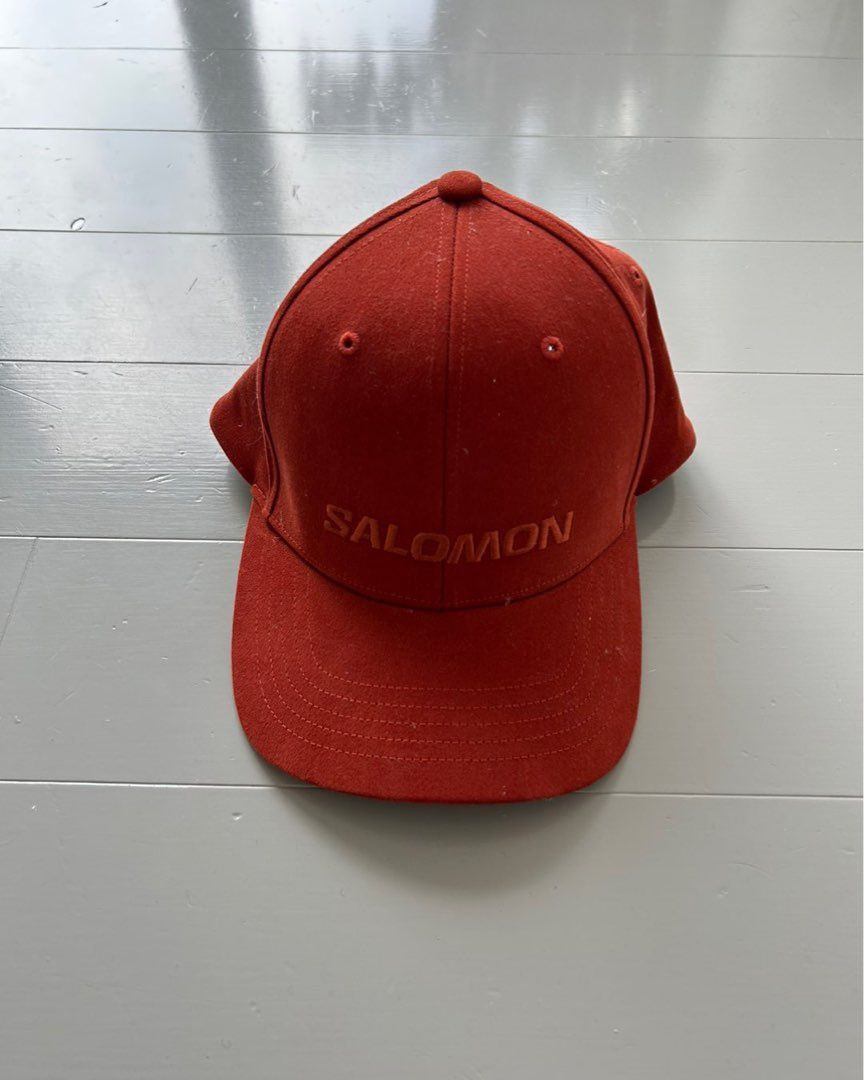 Salomon caps