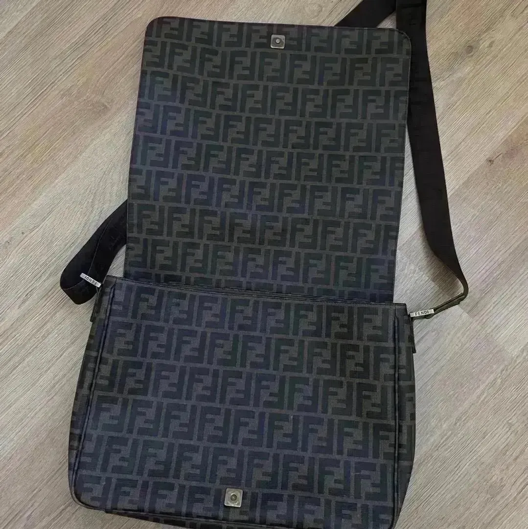 fendi messenger bag