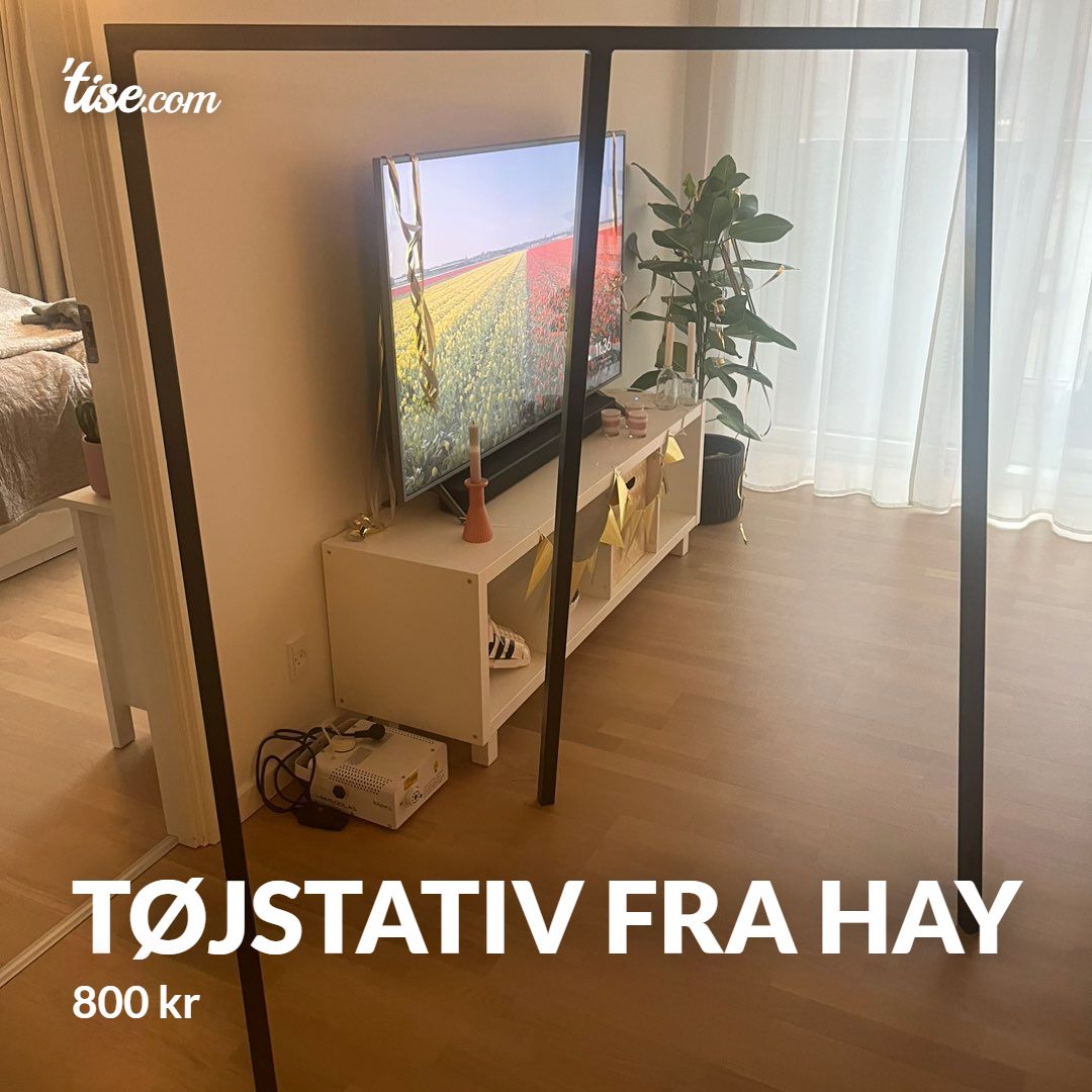 Tøjstativ fra HAY