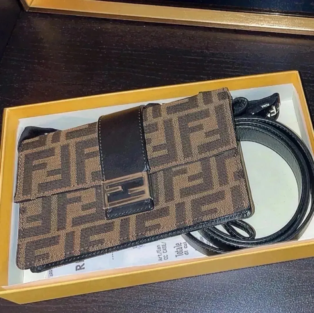 Fendi mini veske